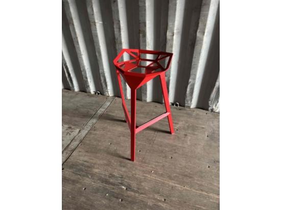 Hoker Czerwony Magis Stool One