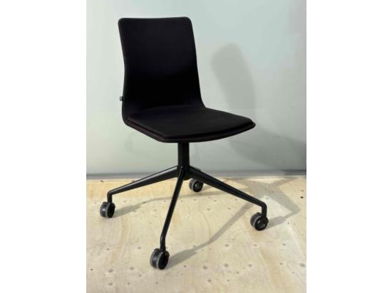 Krzesło Konferencyjne Na Kółkach Noti