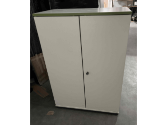 Szafka Z Zielonym Obrzeżem