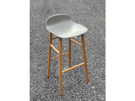 Hoker Drewniane Nogi