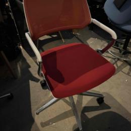Krzesło Steelcase Czerwone